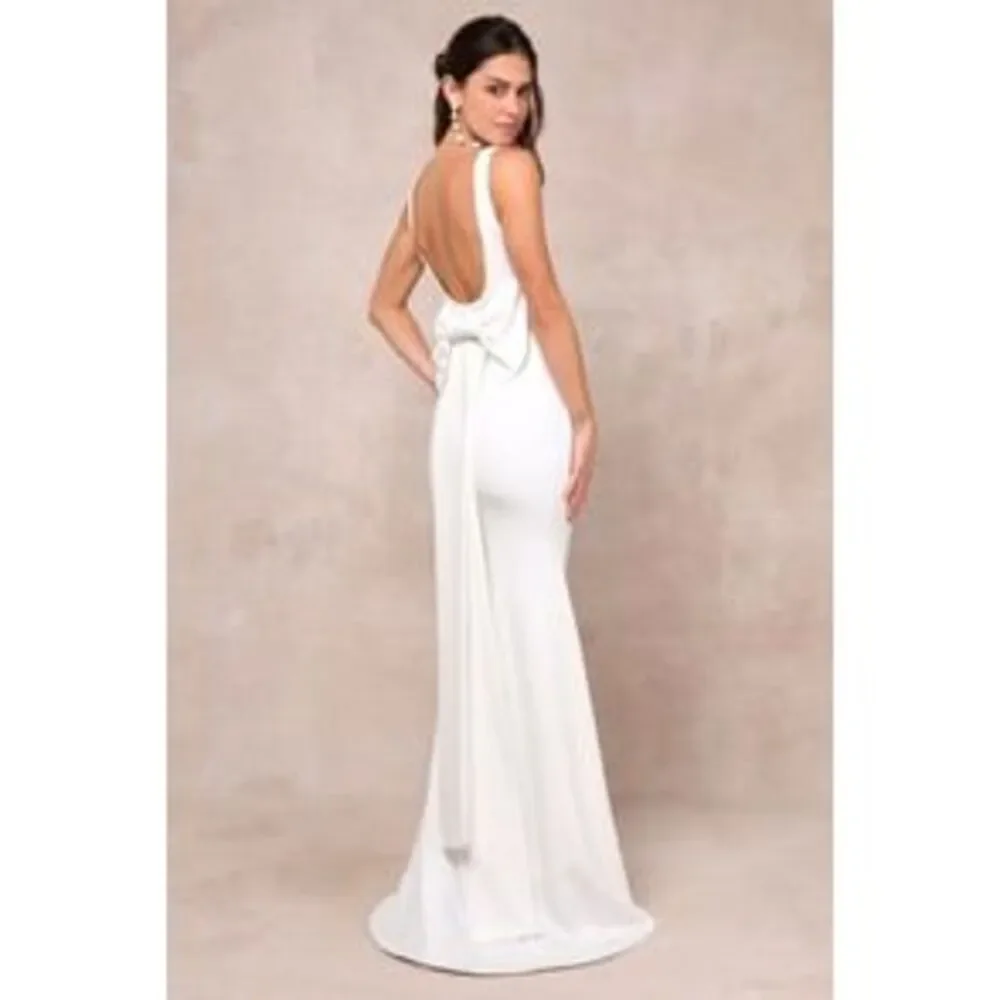 Lulu's White Bow-Back Sleeveless Evening Gown